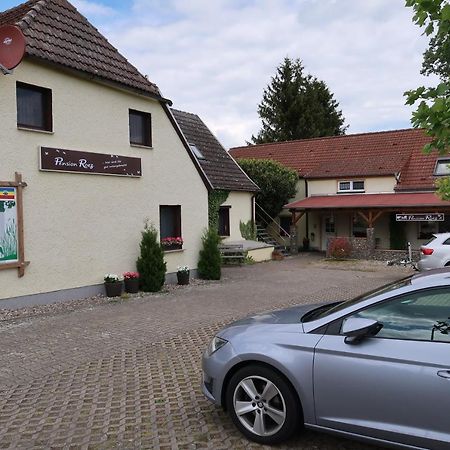 Pension Roez Goehren-Lebbin Exterior photo